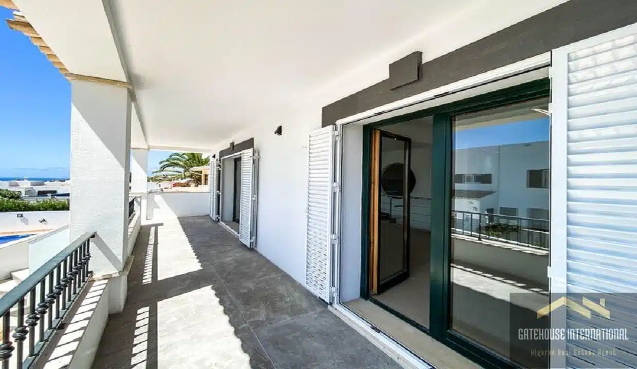 4 Bed Sea View Renovated Villa In Praia da Luz Algarve5