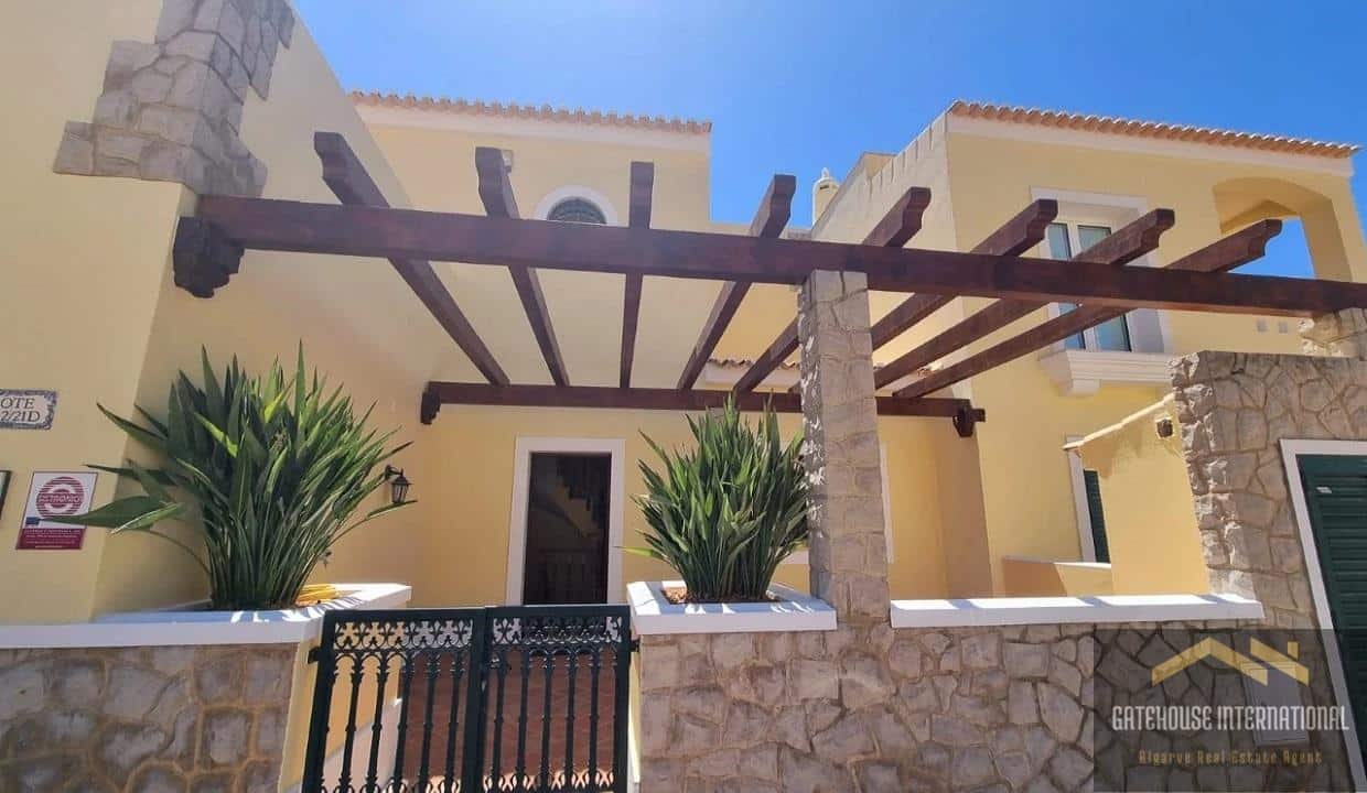 4 Bed Townhouse In Vilamoura Algarve For Sale 4