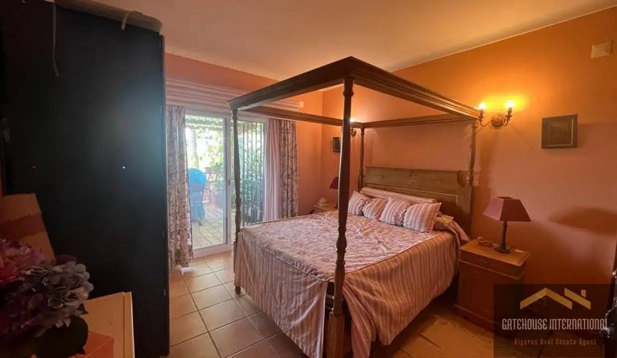 5 Bed Farmhouse For Sale In Santa Barbara de Nexe Algarve 9