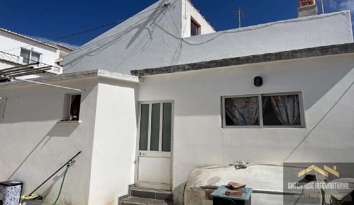 Single Storey 2 Bed House In Praia da Luz Algarve1