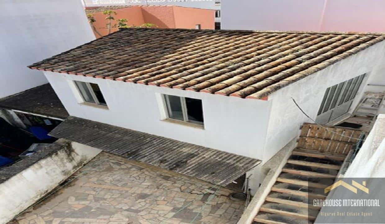 Single Storey 2 Bed House In Praia da Luz Algarve21