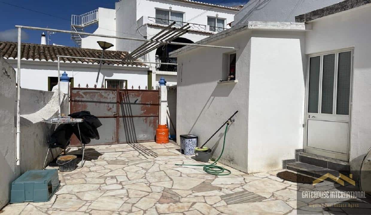 Single Storey 2 Bed House In Praia da Luz Algarve7