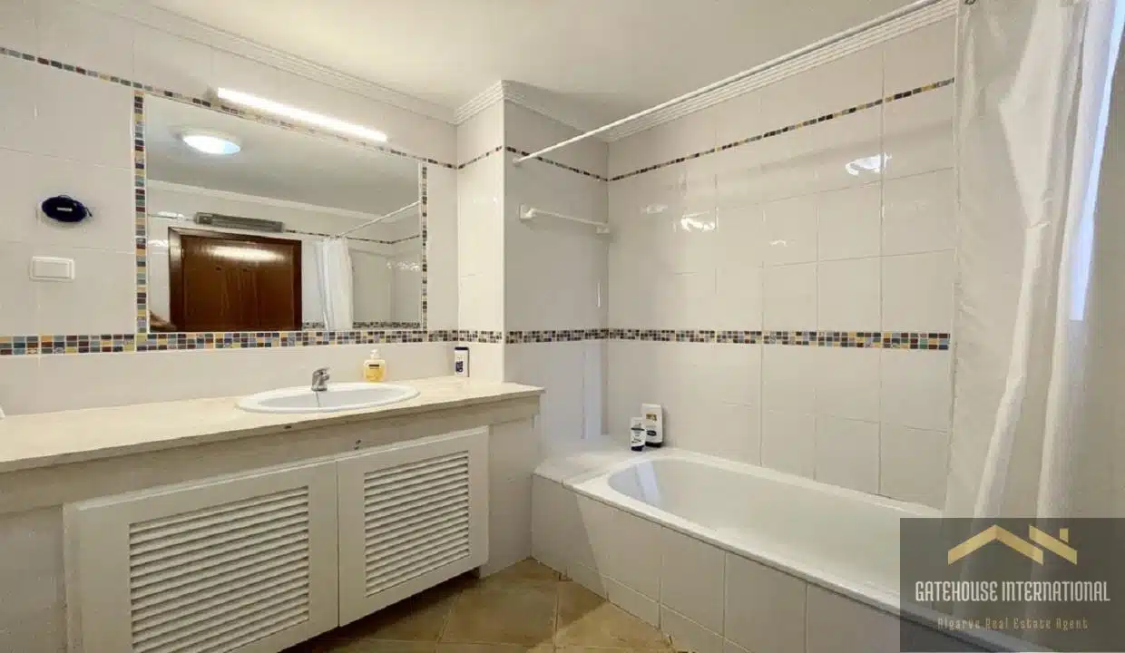 2 Bed Apartment For Sale In Albufeira Algarve 1