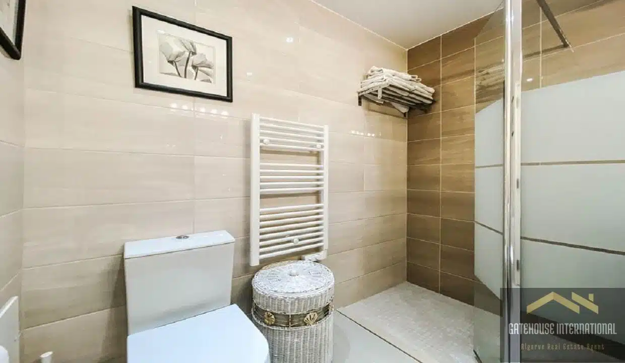 2 Bed Apartment In A Small Condominium Near Praia da Luz Beach Algarve65