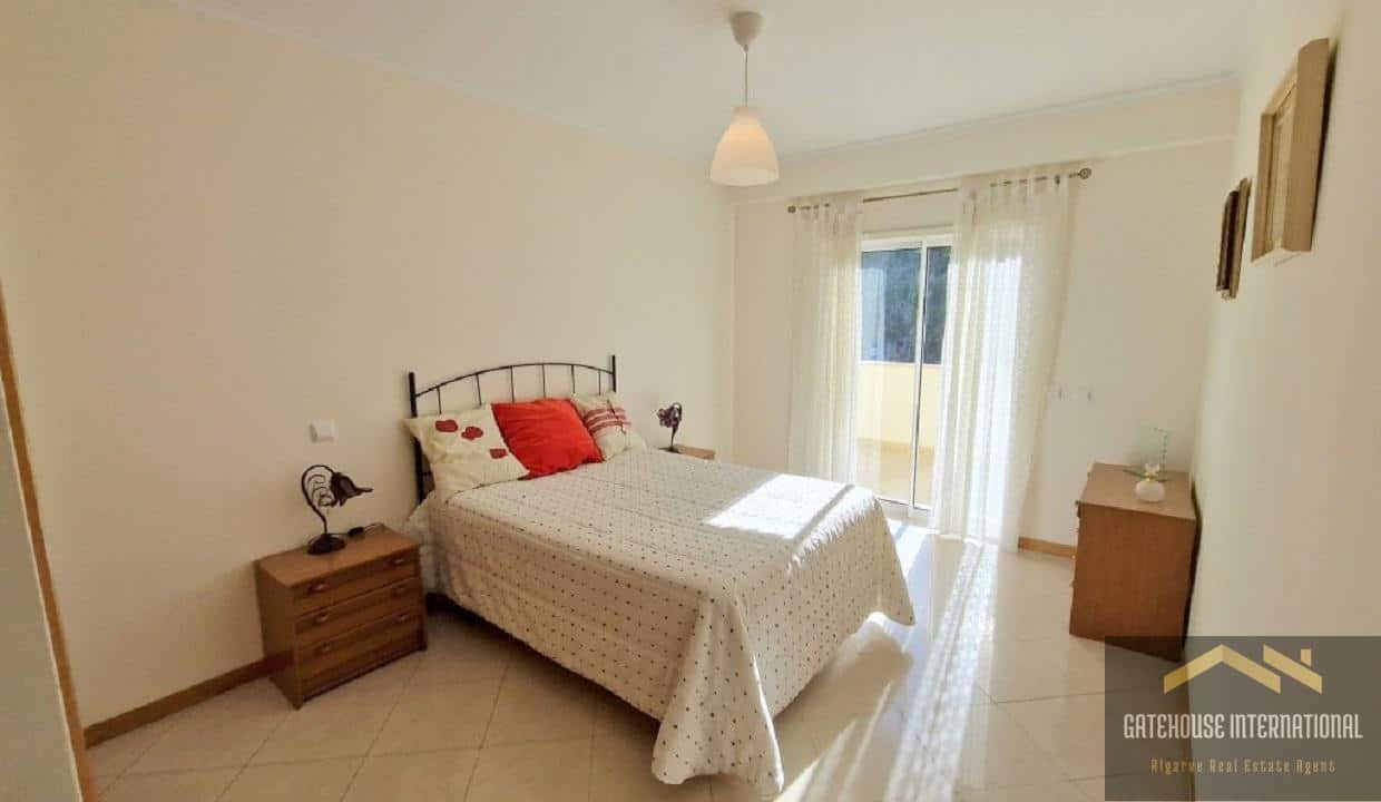 2 Bed Apartment In Albufeira Algarve 8