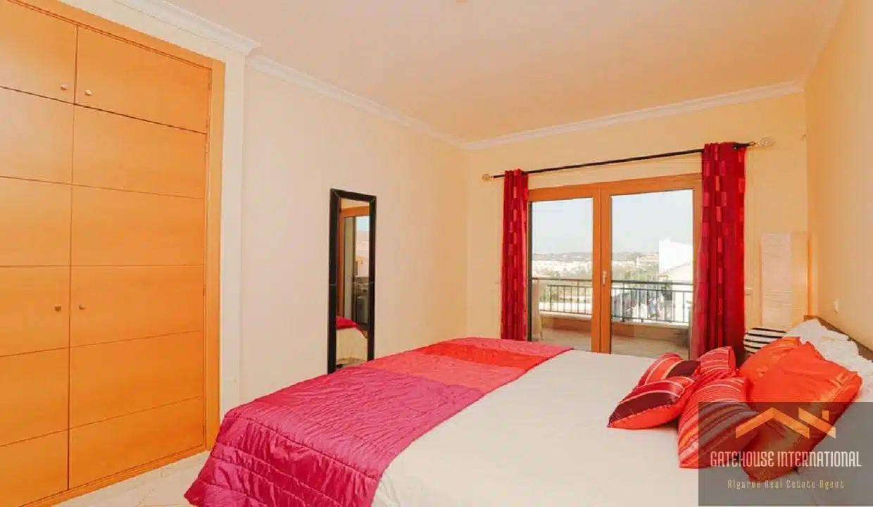 2 Bed Apartment Near Burgau Beach West Algarve09