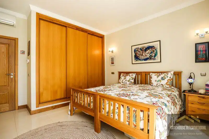 2 Bed Apartment With Pool Near Porto do Mos Beach Lagos Algarve44