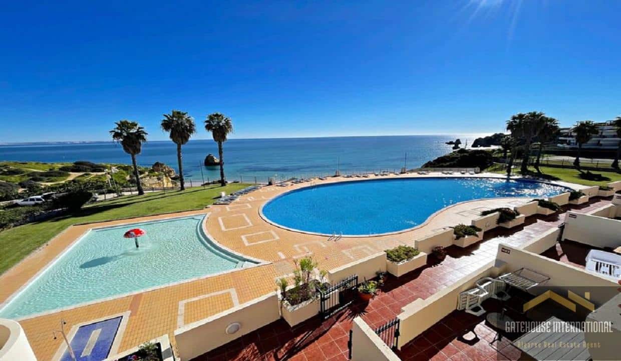 2 Bed Beach Apartment For Sale In Lagos Algarve 00