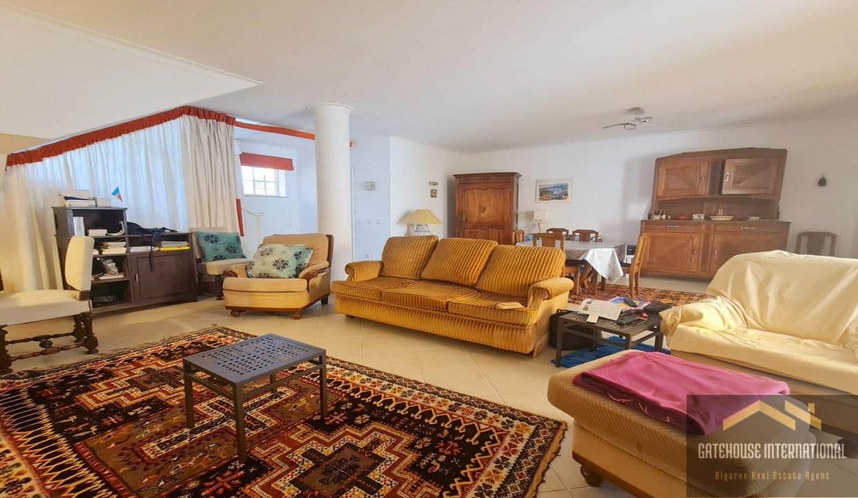 2 Bed Property For Sale In Albufeira Algarve