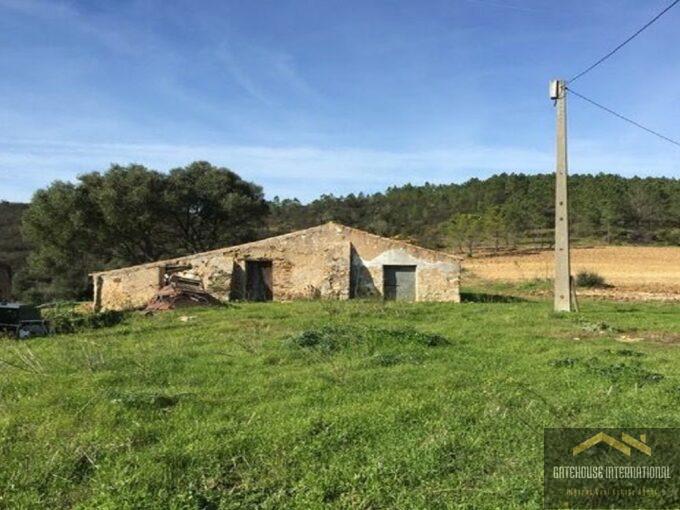 21 hektar grund med ruin til salg i Aljezur Algarve 3