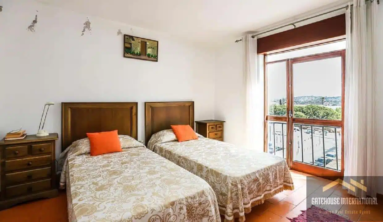 3 Bedroom Sea View Apartment In Praia da Luz Algarve43
