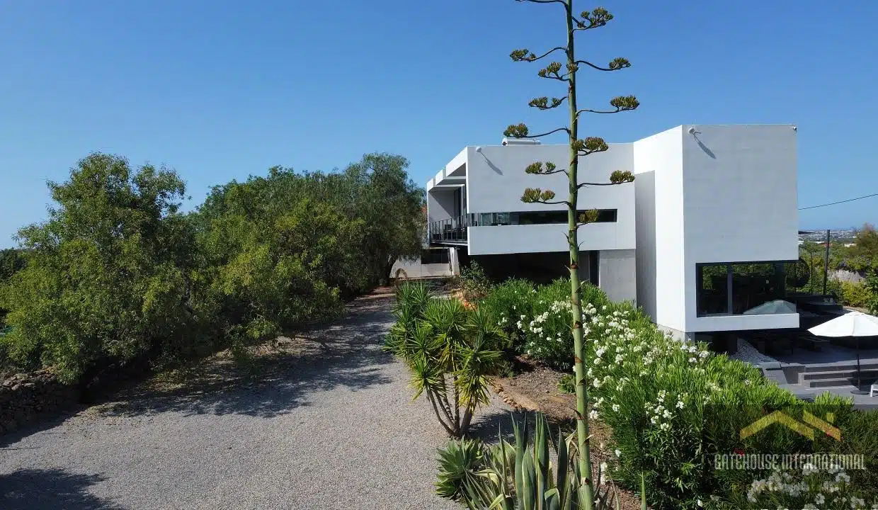 4 Bed Contemporary Plus Annex Villa In Estoi Algarve For Sale