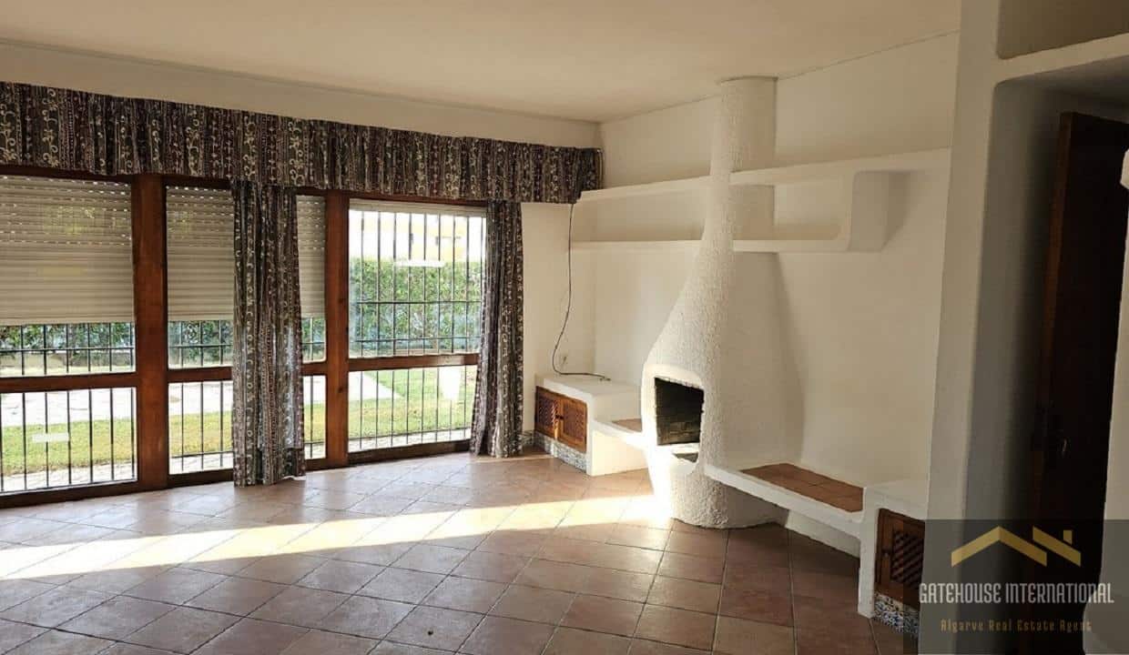 4 Bed Villa In Albufeira Algarve For Sale 1