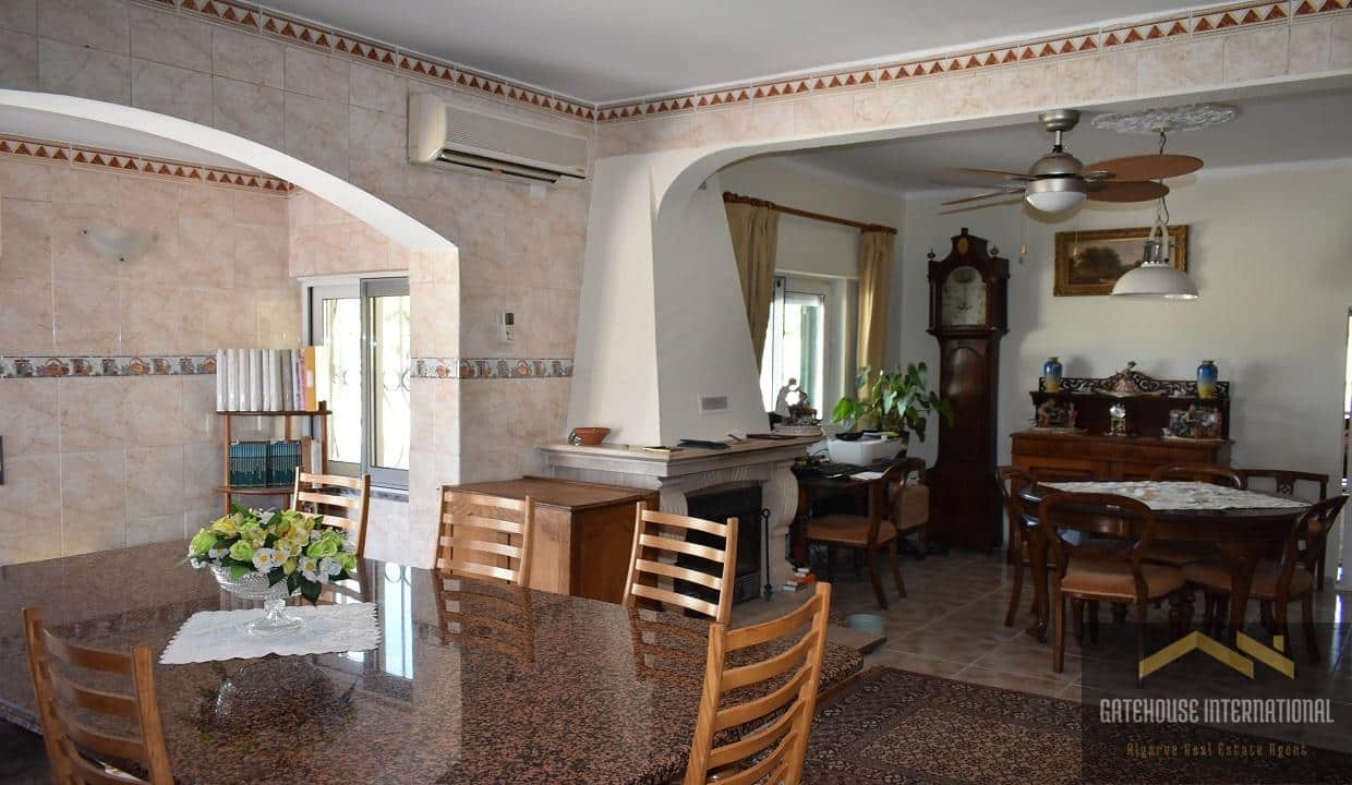 4 Bed Villa With Guest Annexe In Sao Bras Algarve 0