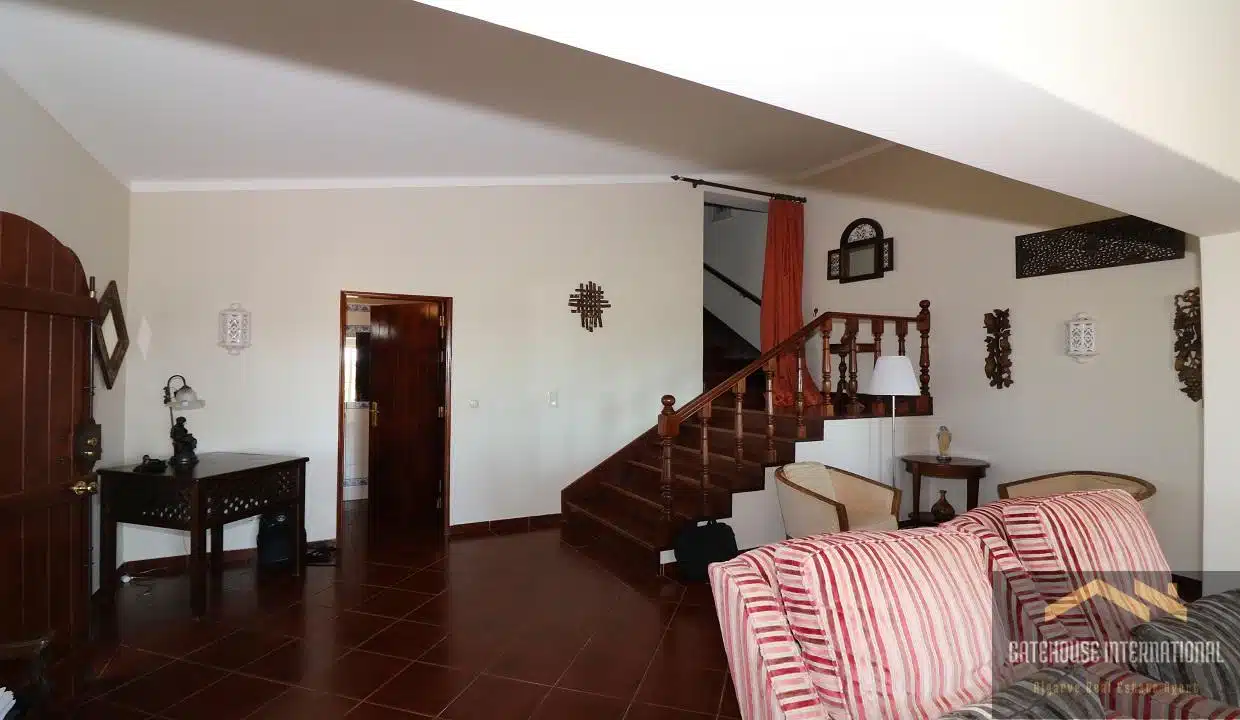 4 Bed Villa With Heated Pool In Sao Bras de Alportel Algarve 0