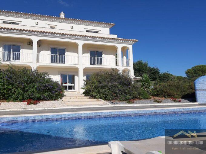 4-Schlafzimmer-Villa mit Pool in Armacao de Pera Algarve 22