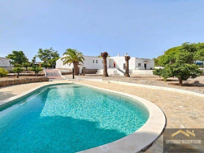 Villa de 6 chambres à vendre à Porches Algarve avec 2 hectares 3