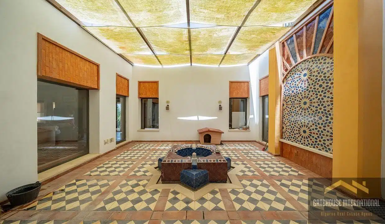 Luxury Unique Villa For Sale In Loule Algarve0
