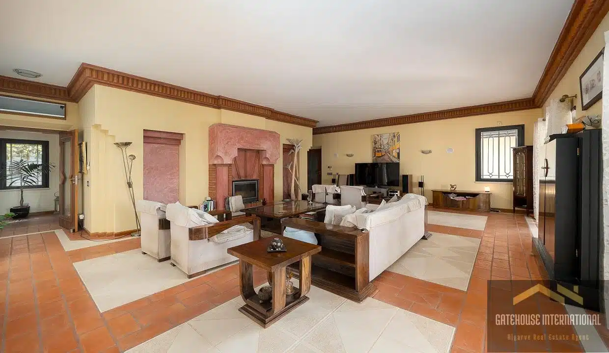 Luxury Unique Villa For Sale In Loule Algarve76