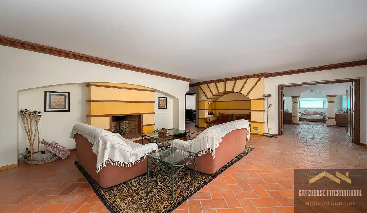 Luxury Unique Villa For Sale In Loule Algarve87