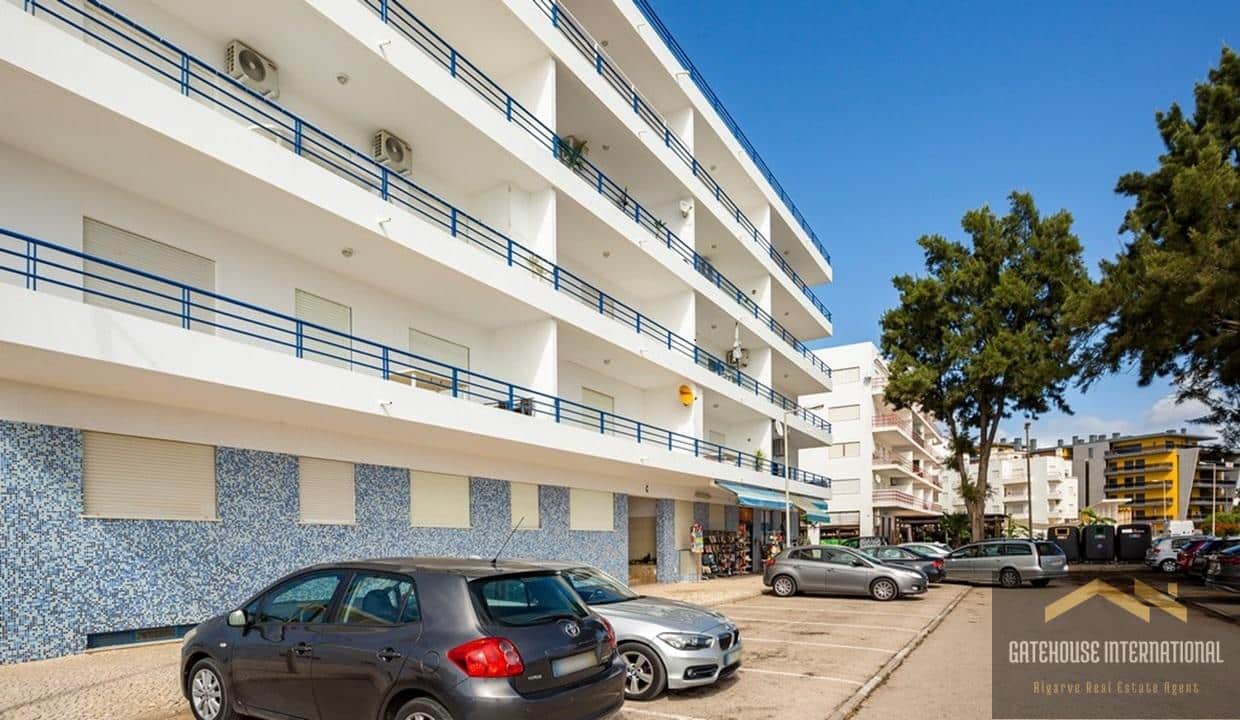 2 Bed Beach Apartment With Sea Views In Quarteira Algarve