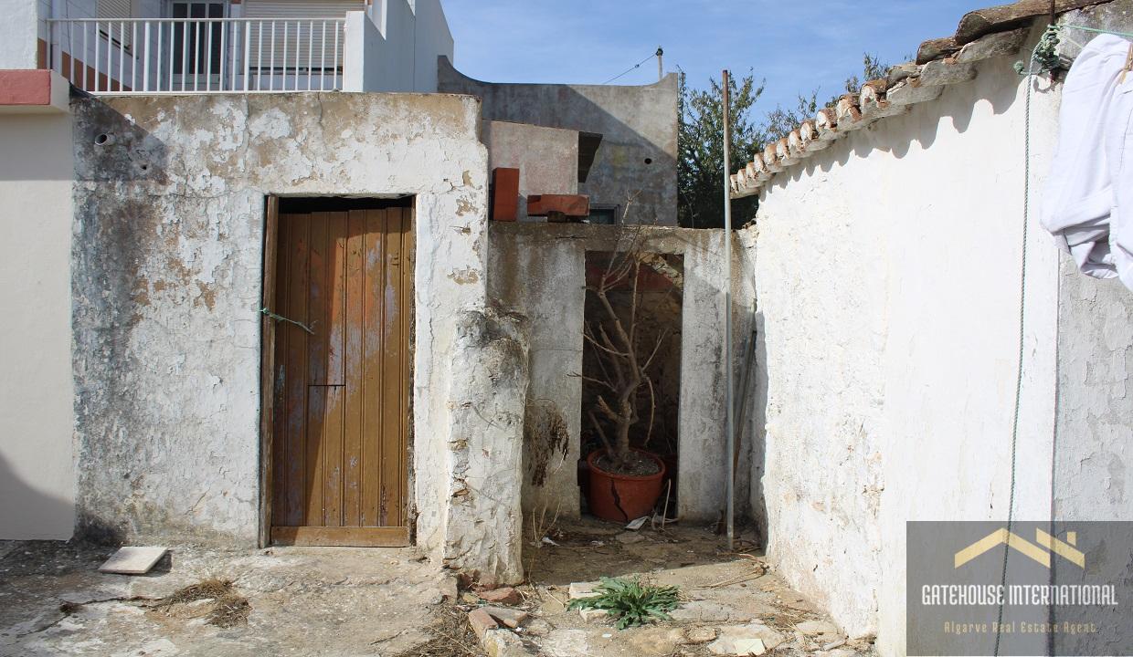 3 Bed Farmhouse & Outbuildings In Budens West Algarve 54