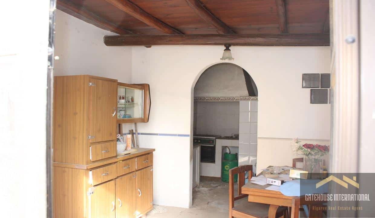 3 Bed Farmhouse & Outbuildings In Budens West Algarve