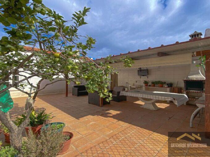 3 Bed House With Warehouse & 700m2 In Lagos Centre Algarve