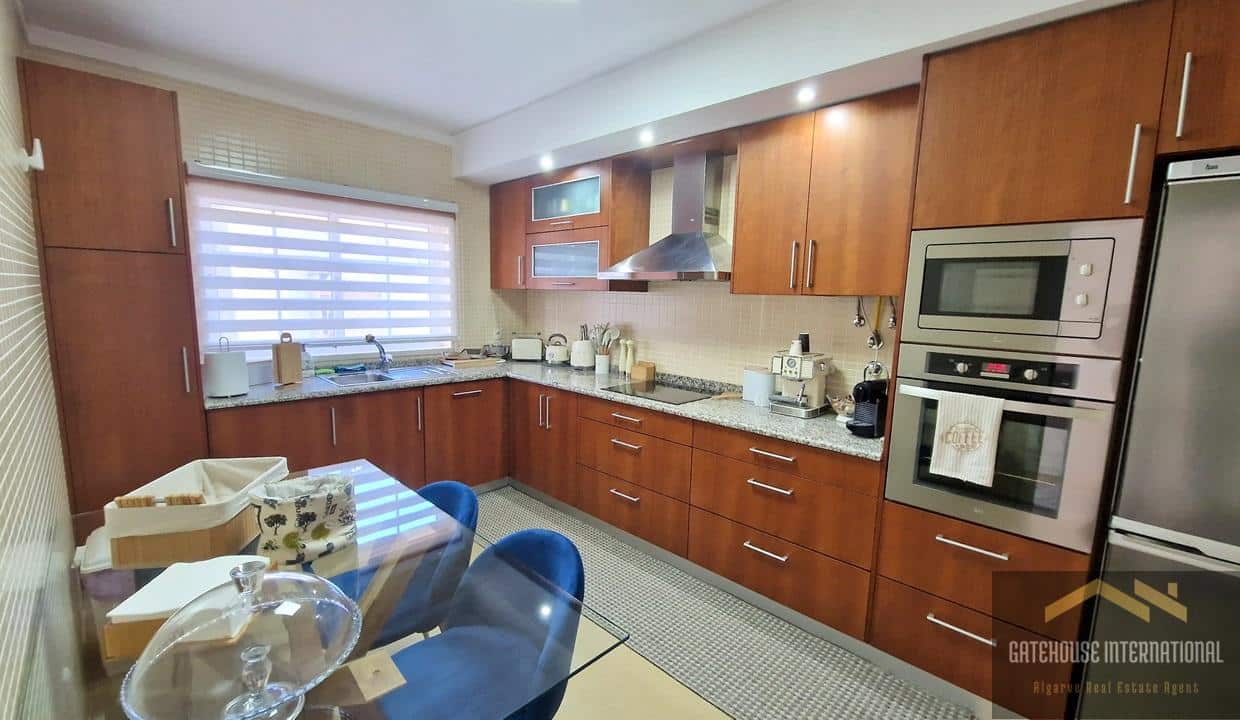3 Bed Townhouse For Sale In Albufeira Algarve 8