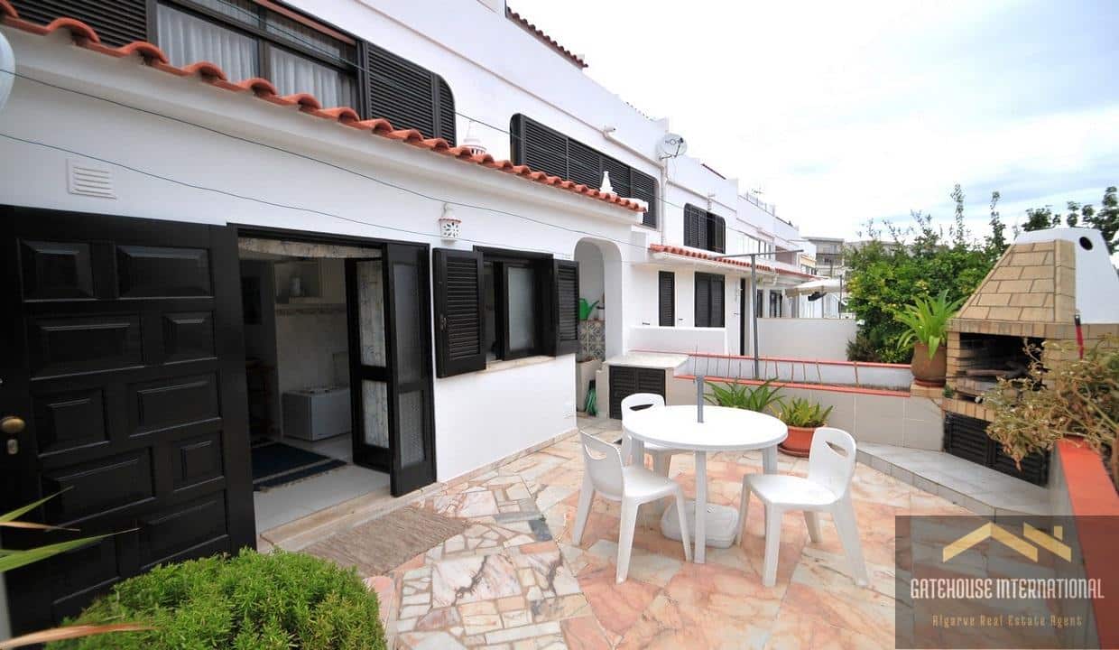 3 Bed Townhouse Split Into 2 Properties In Albufeira Algarve00