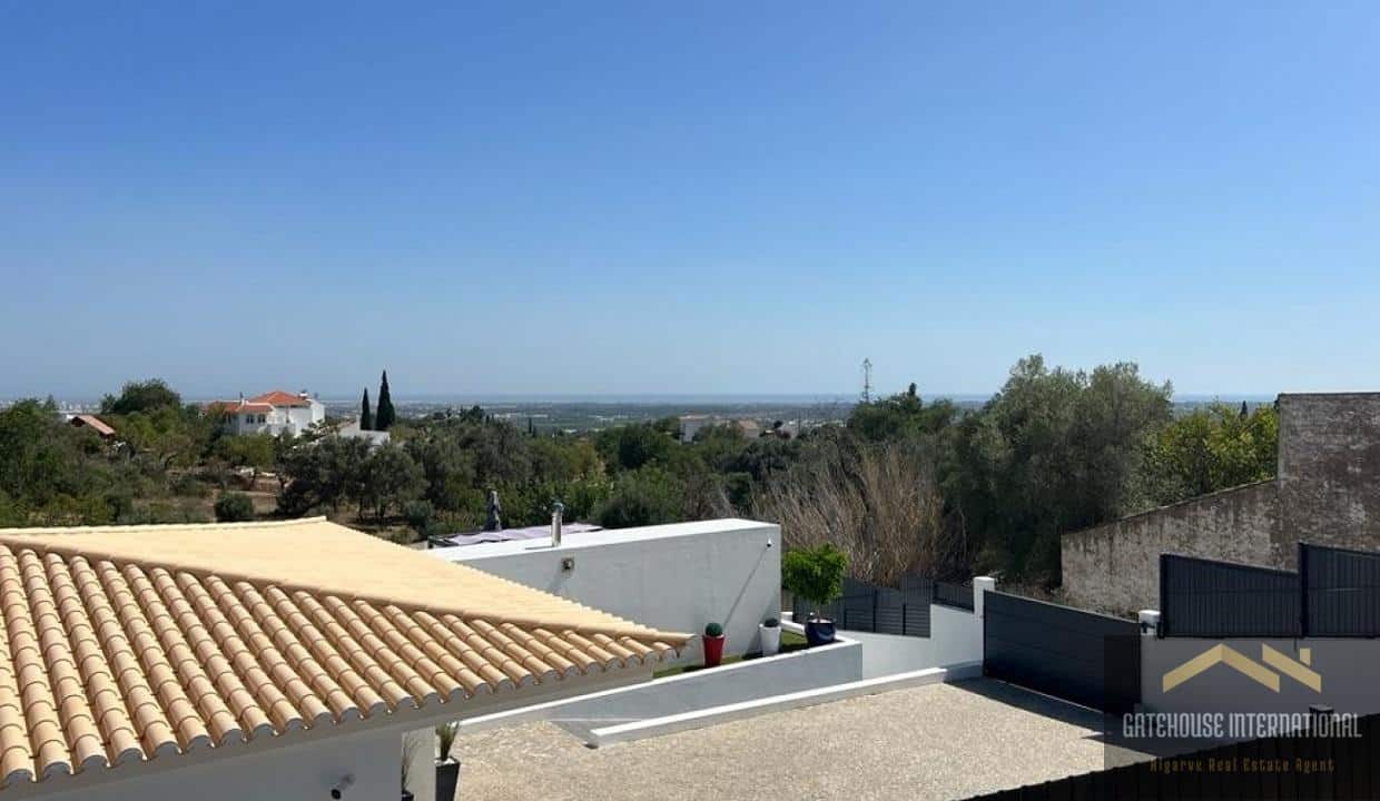3 Bed Villa With Stunning Views In Santa Barbara de Nexe Algarve 7