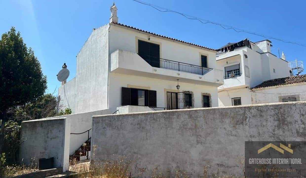 3 Bed Villa With Stunning Views In Santa Barbara de Nexe Algarve