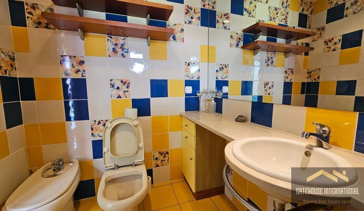 3 Bedroom 3 Bathroom Duplex Apartment In Albufeira Marina98