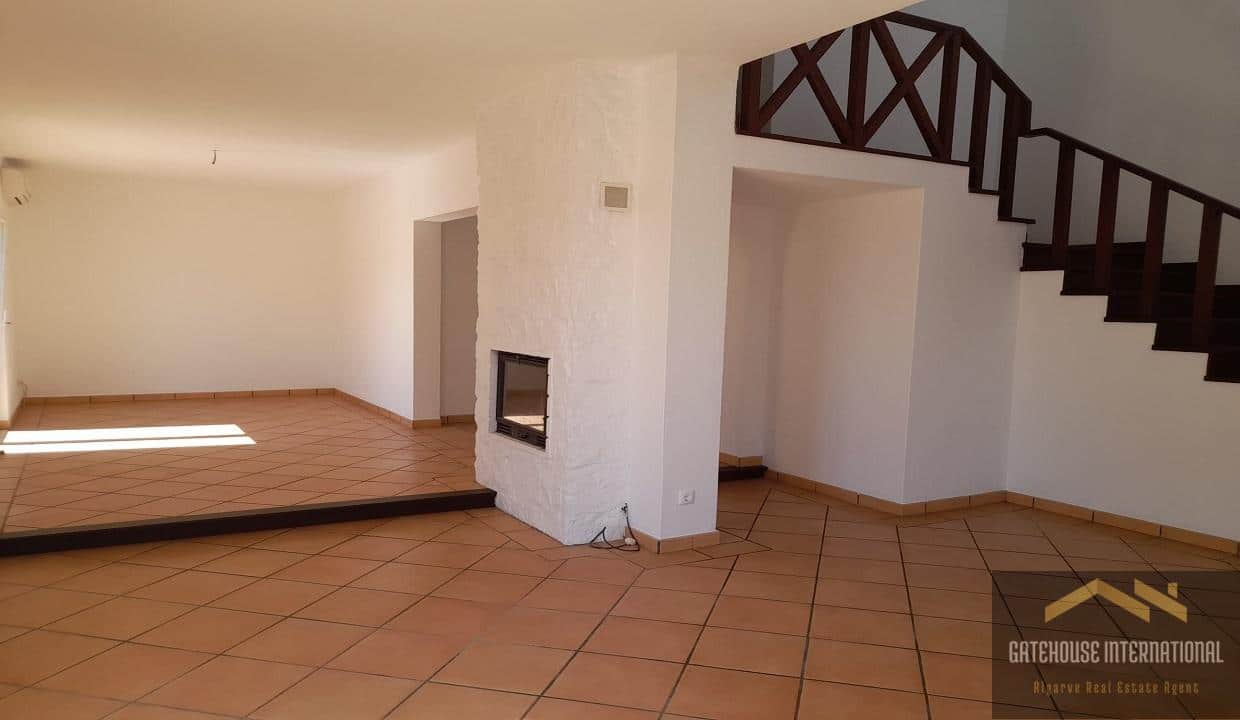 4 Bed Villa With Pool In Parragil Loule Algarve 7