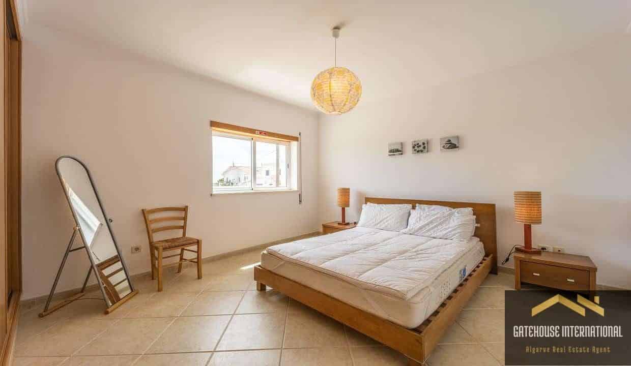 4 Bed Villa With Pool & Views In West Algarve 09