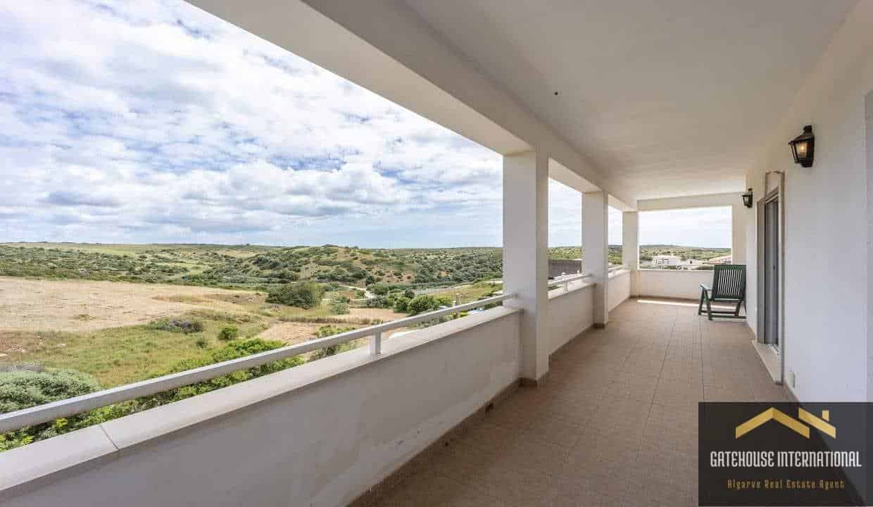 4 Bed Villa With Pool & Views In West Algarve 4