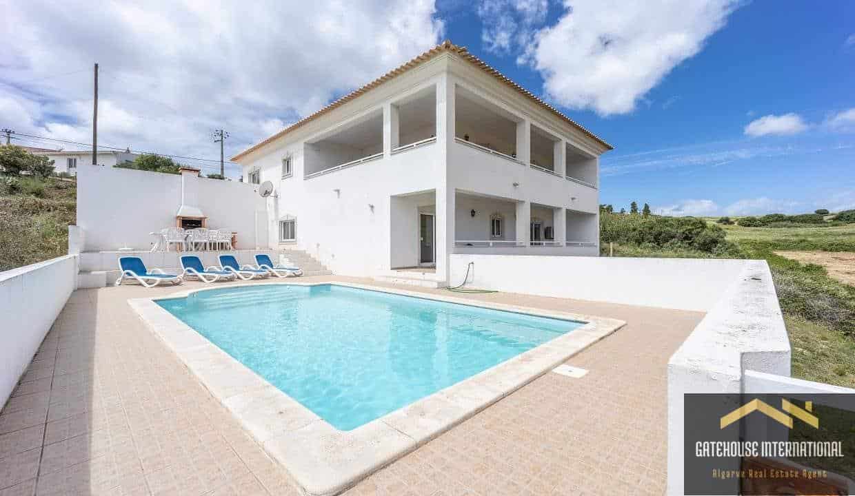 4 Bed Villa With Pool & Views In West Algarve