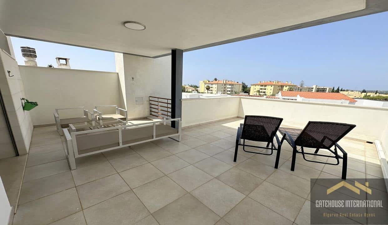5 Bed Townhouse With 4 Car Garage & Pool In Vilamoura Algarve