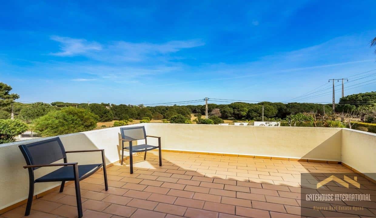 5 Bed Villa With Pool & Tennis Court Near Vale do Lobo Algarve 23