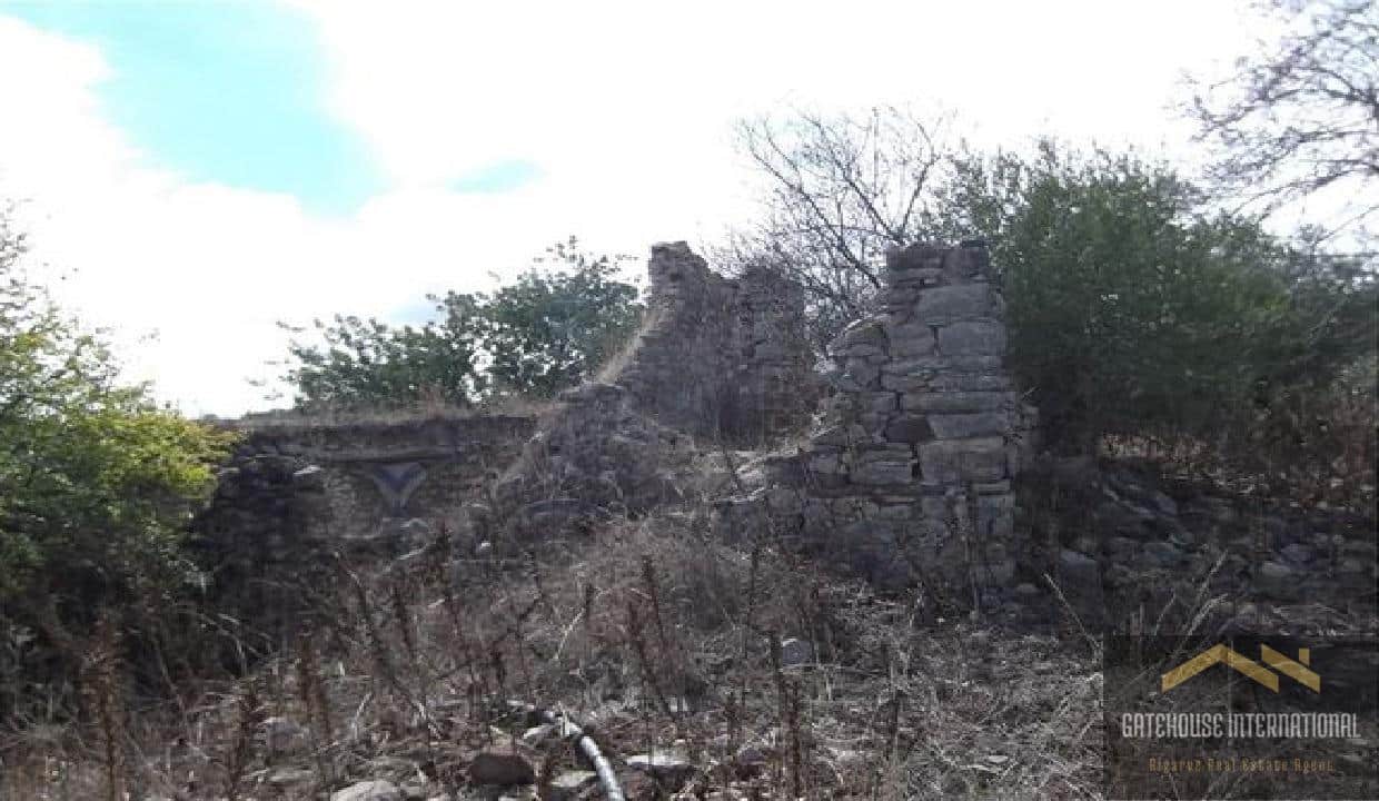 East Algarve Ruin With 1.5 Hectares In Santa Catarina 3