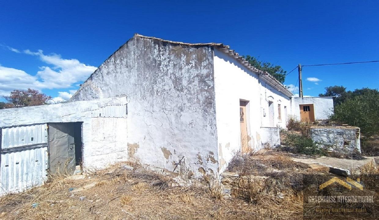 Farmhouse For Renovation With Land Near Moncarapacho Algarve 1