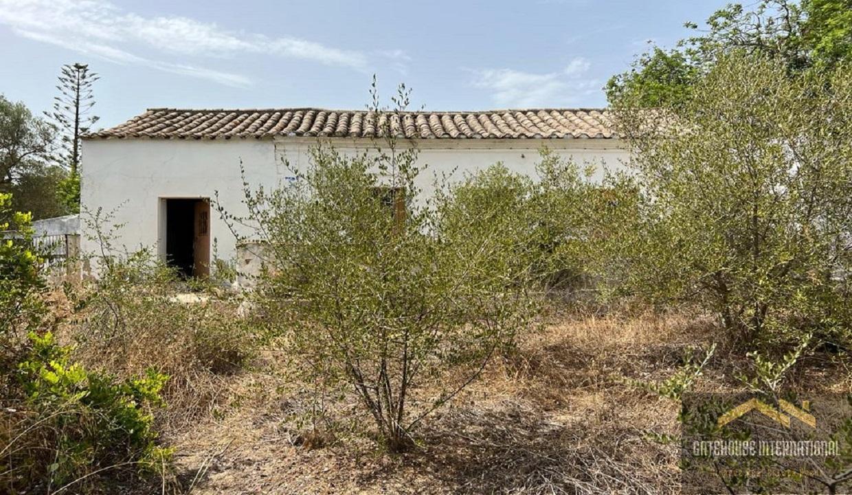 Farmhouse For Renovation With Land Near Moncarapacho Algarve 4