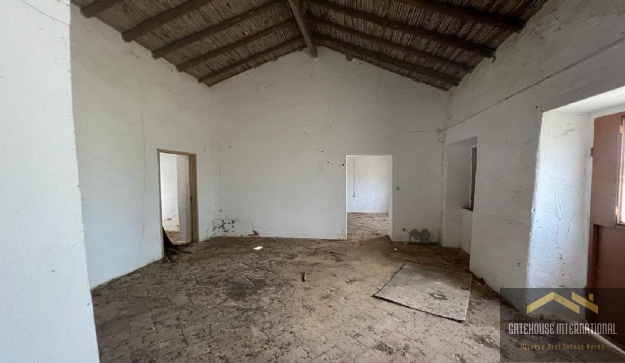 Farmhouse For Renovation With Land Near Moncarapacho Algarve 43