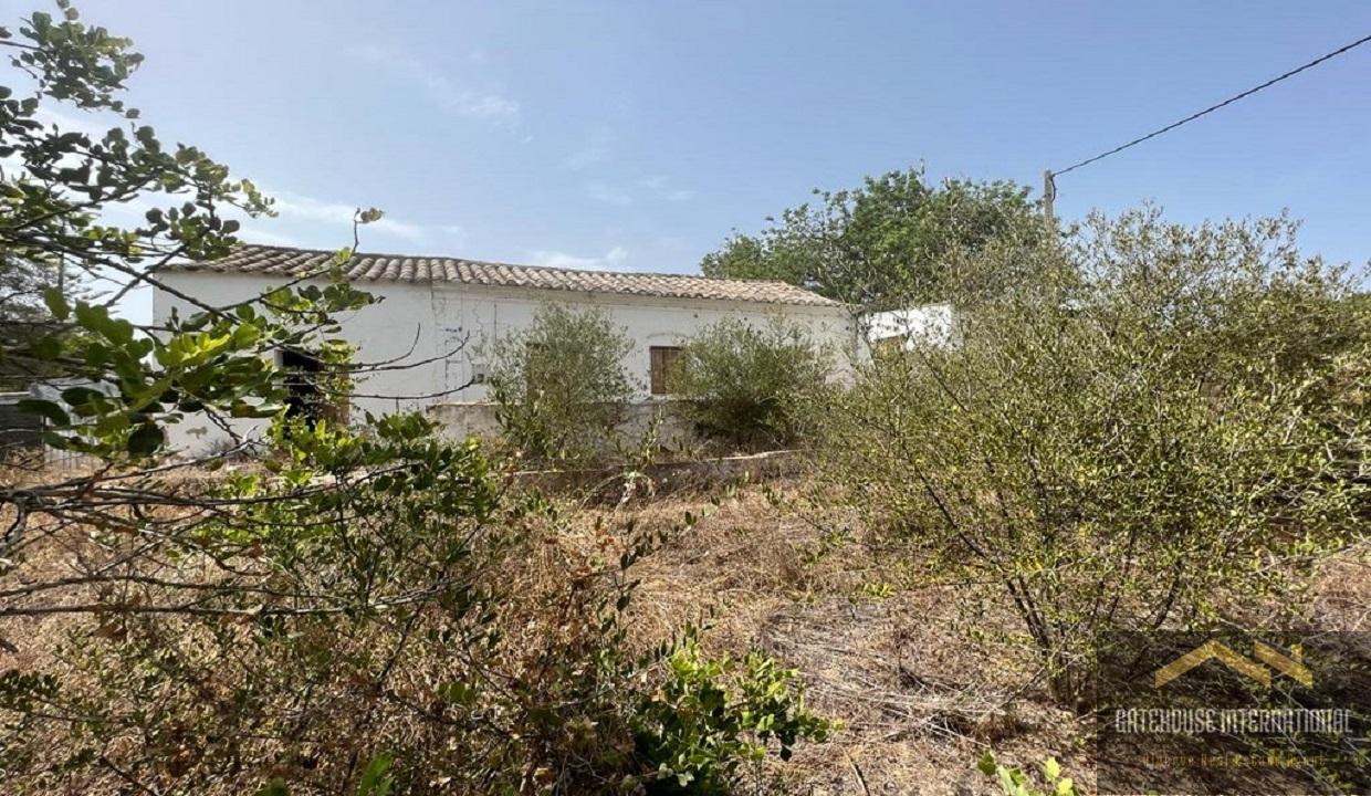 Farmhouse For Renovation With Land Near Moncarapacho Algarve