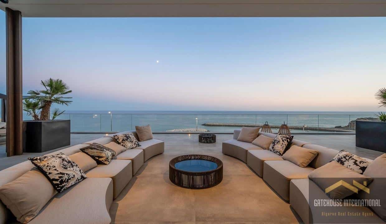 Luxury Sea Front Penthouse In Albufeira Algarve 4