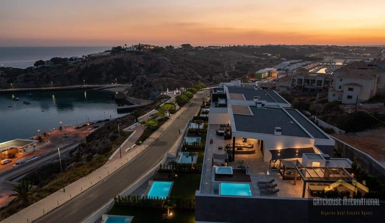 Luxury Sea Front Penthouse In Albufeira Algarve 5