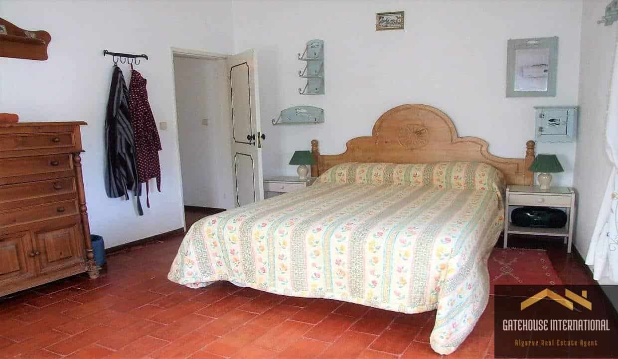 Traditional 2 Bed Townhouse With Garage & Garden In Santa Catarina Algarve 98