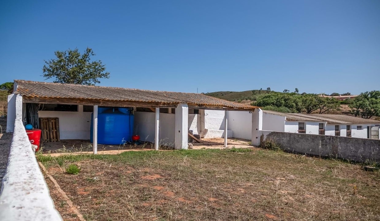 12 Bed Farmhouse With 9.5 Hectares In Lagos West Algarve 89