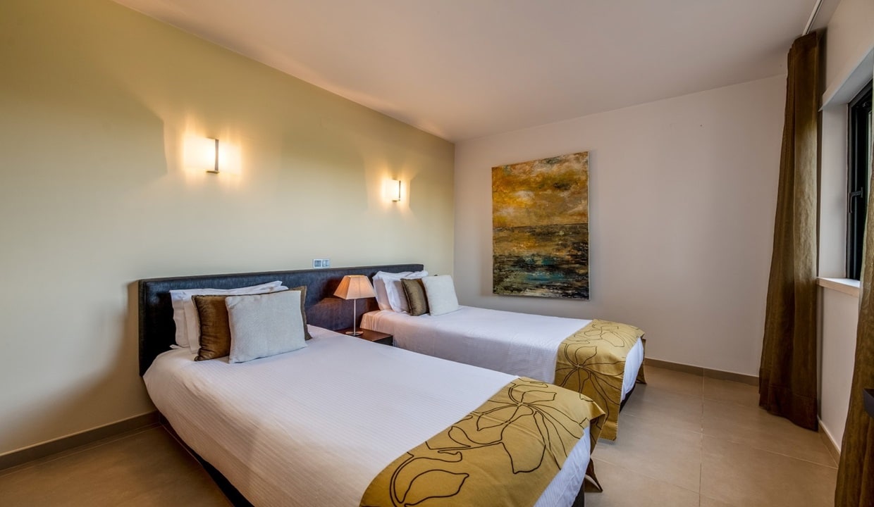 2 Bed 2 Bath Apartment With Own Pool In Praia da Luz Algarve0