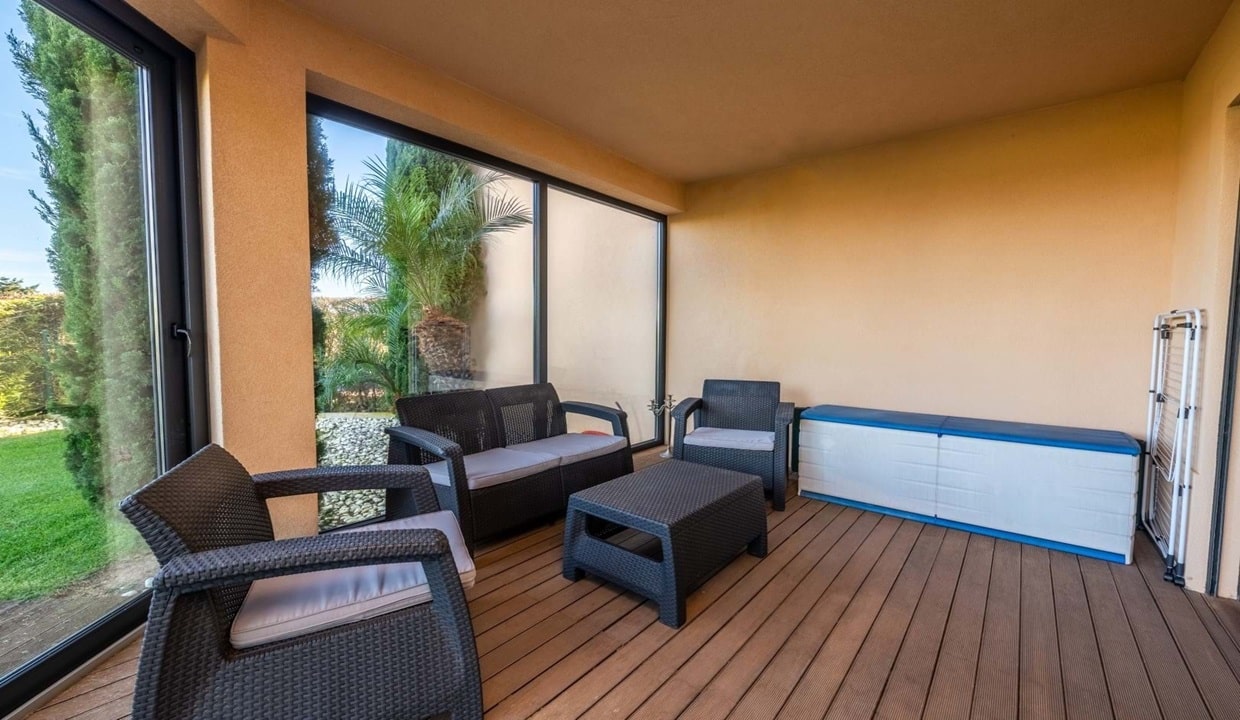 2 Bed 2 Bath Apartment With Own Pool In Praia da Luz Algarve4